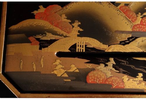 UNUSUAL SET OF THREE MEIJITAISHO EARLY 20THC LACQUERED SAKE CUPS SAKAZUKI AND TABLE KAGETSUDAI - ADDITIONAL PHOTO 5