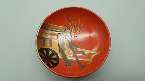 ATTRACTIVE SET OF THREE MEIJITAISHO EARLY 20THC LACQUERED SAKE CUPS SAKAZUKI - ADDITIONAL PHOTO 2