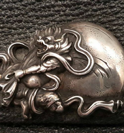 JAPANESE MEIJI 19THC TOBACCO OR COIN POUCH FUKURO WITH STERLING CLASP KANEMONO MANJU NETSUKE - ADDITIONAL PHOTO 5