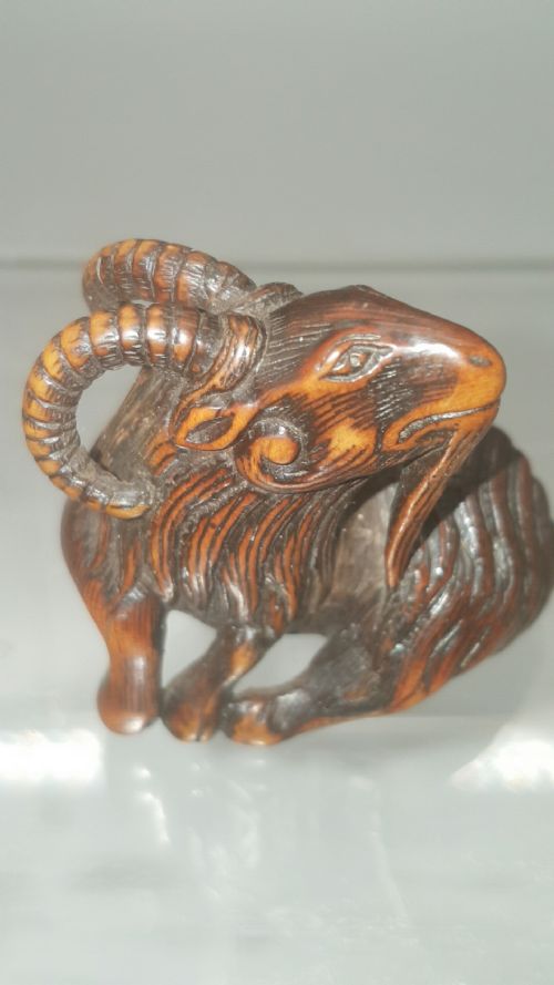 JAPANESE EDO EARLY 19THC BOXWOOD NETSUKE OF A GOAT SIGNED KOKEI - ADDITIONAL PHOTO 6