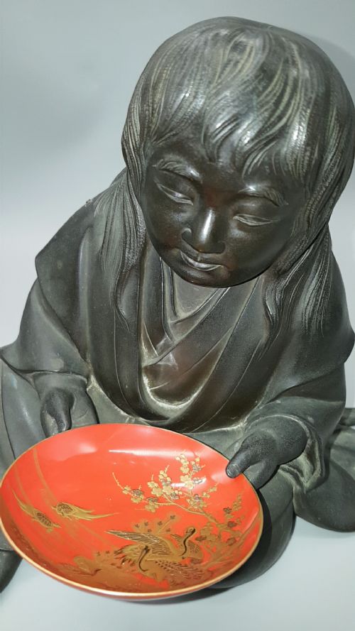 JAPANESE MEIJI 19THC BRONZE OKIMONO OF A SHOJO BY RYOMIN - ADDITIONAL PHOTO 5