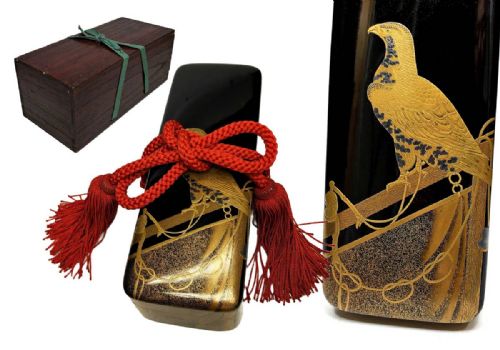 LOVELY JAPANESE MEIJI 19THC GOLD LACQUER LETTER BOX FUBAKO WITH FALCON DECORATION - ADDITIONAL PHOTO 4