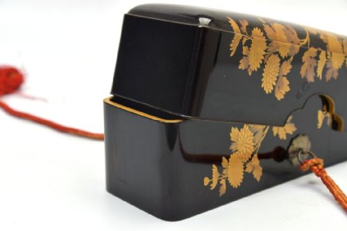 ATTRACTIVE JAPANESE MEIJI LATE 19THC BLACKGOLD LACQUER ROUNDED RECTANGULAR LETTER BOX FUBAKO - ADDITIONAL PHOTO 7