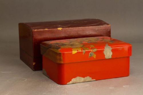 EXCELLENT JAPANESE MEIJITAISHO EARLY 20THC RED VERMILLION LACQUER DOCUMENTSTATIONERY BOX BUNKO - ADDITIONAL PHOTO 1