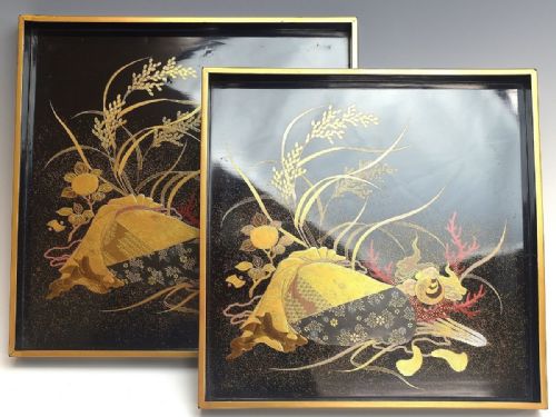 majestic japanese meiji or taisho early 20thc pair of beautiful black gold lacquer nested trays - CATEGORY: ANTIQUE MISCELLANEOUS - DATED 1910
