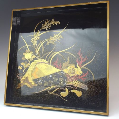 MAJESTIC JAPANESE MEIJI OR TAISHO EARLY 20THC PAIR OF BEAUTIFUL BLACK GOLD LACQUER NESTED TRAYS - ADDITIONAL PHOTO 4