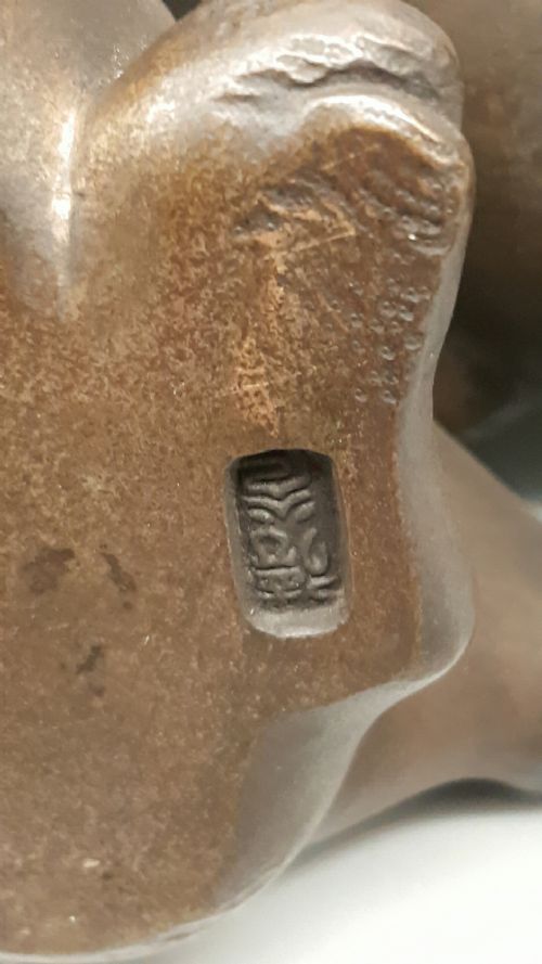 SUPERB JAPANESE MEIJITAISHO BRONZE OF TWO PUPPIES PLAYING SIGNED TOKUTANI - ADDITIONAL PHOTO 7