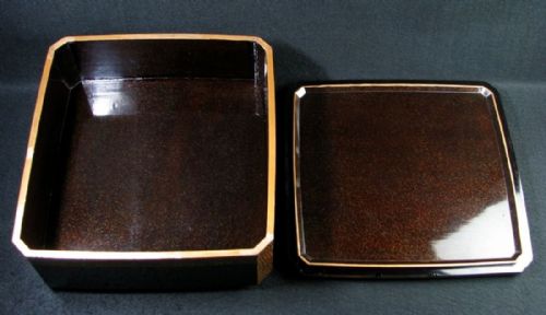 ATTRACTIVE JAPANESE MEIJITAISHO EARLY 20THC LACQUER DOCUMENT BOX BUNKO WITH FLOWER CART DECORATION - ADDITIONAL PHOTO 4