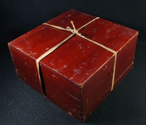 ATTRACTIVE JAPANESE MEIJITAISHO EARLY 20THC LACQUER DOCUMENT BOX BUNKO WITH FLOWER CART DECORATION - ADDITIONAL PHOTO 8