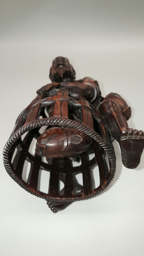 SUPERB CHINESE ANTIQUE LATE 19THC IRON WOOD CARVING OF A FISHERMAN - ADDITIONAL PHOTO 10