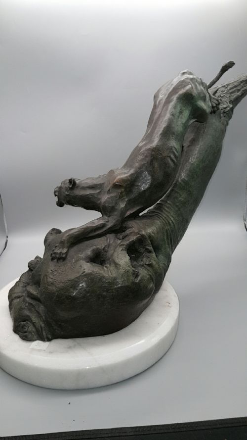 MAGNIFICENT VINTAGE LARGE FRENCH BRONZE OF A PANTHER CLIMBING A TREE - ADDITIONAL PHOTO 4