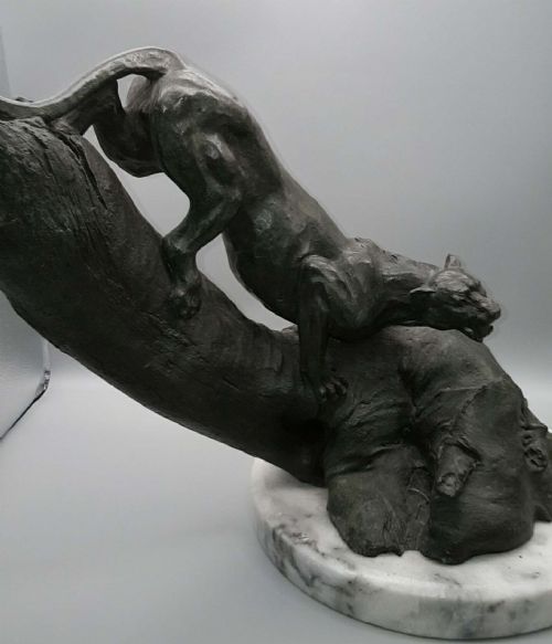 MAGNIFICENT VINTAGE LARGE FRENCH BRONZE OF A PANTHER CLIMBING A TREE - ADDITIONAL PHOTO 7