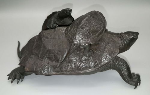 fig 1. Japanese Meiji Bronze Okimono of Three Turtles by Nogami Ryuki 