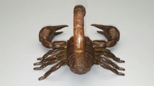 RARE JAPANESE MEIJI EARLY 20THC ARTICULATED JIZAI BRONZE SCORPION - ADDITIONAL PHOTO 3