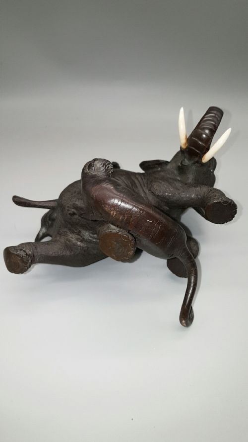 SUPERB SMALL JAPANESE MEIJI LATE 19THC BRONZE OF ELEPHANT AND TIGERS - ADDITIONAL PHOTO 7