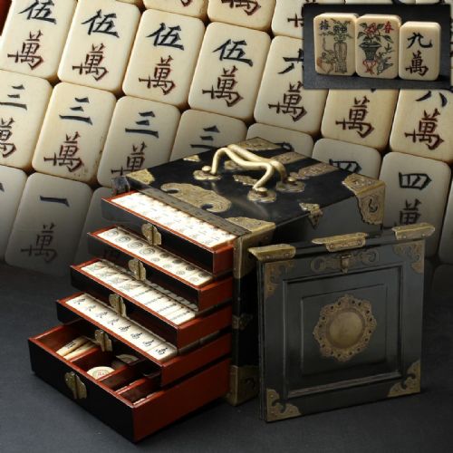 ANTIQUE CHINESE MAHJONG SET IN ORIGINAL FITTED BRASSBOUND BOX - ADDITIONAL PHOTO 1