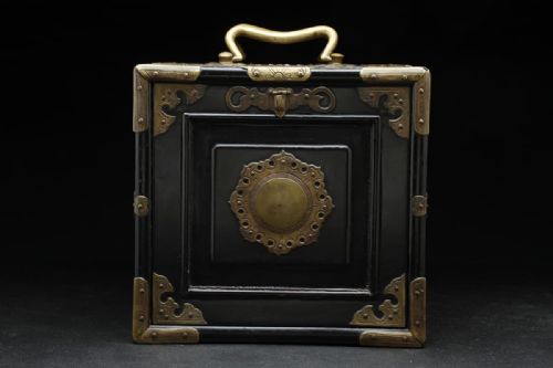 ANTIQUE CHINESE MAHJONG SET IN ORIGINAL FITTED BRASSBOUND BOX - ADDITIONAL PHOTO 7