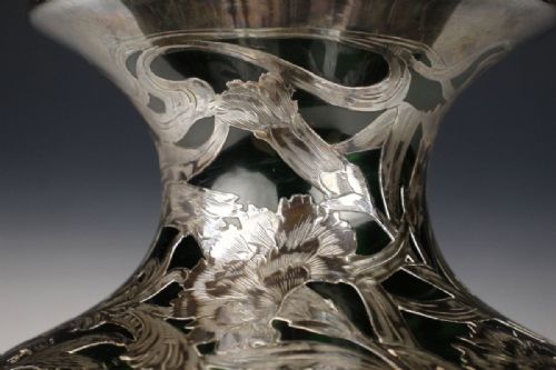 STUNNING AMERICAN ART NOUVEAU EARLY 20THC SILVERENCASED GREEN GLASS VASE ALVIN CORP - ADDITIONAL PHOTO 1