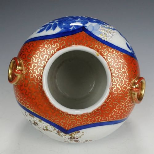 LOVELY JAPANESE MEIJI LATE 19THC KORANSHA ARITA PORCELAIN VASE DECORATED WITH KOI CARP - ADDITIONAL PHOTO 4