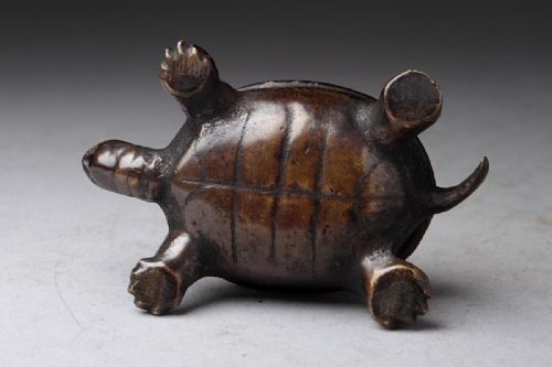 JAPANESE MEIJITAISHO EARLY 20THC BRONZE TURTLE WATER DROPPER - ADDITIONAL PHOTO 1