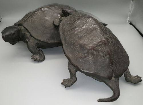 japanese antique 1919 taisho bronze okimono of two turtles style of murata seimin - CATEGORY: ANTIQUE SCULPTURES - DATED 1910
