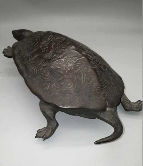 JAPANESE ANTIQUE 1919 TAISHO BRONZE OKIMONO OF TWO TURTLES STYLE OF MURATA SEIMIN - ADDITIONAL PHOTO 2