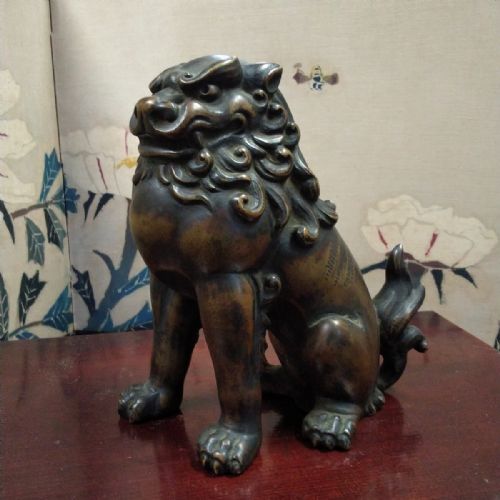 proud japanese antique late 19thc bronze of a temple guardian lion - CATEGORY: ANTIQUE METAL - DATED 19TH CENTURY