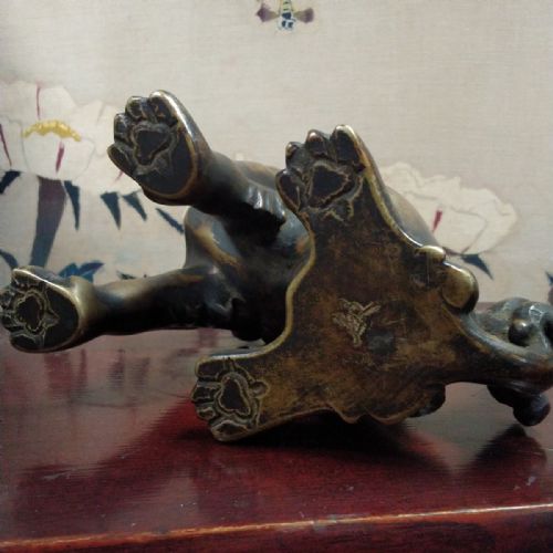 PROUD JAPANESE ANTIQUE LATE 19THC BRONZE OF A TEMPLE GUARDIAN LION - ADDITIONAL PHOTO 5