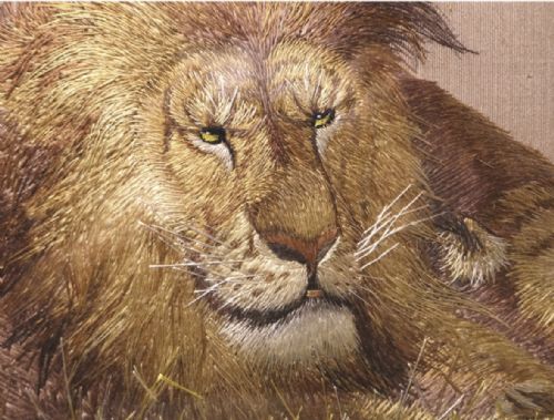 JAPANESE MEIJITAISHO EARLY 20THC SILK EMBROIDERED PANEL OF LIONS KAMISAKA SHOTO - ADDITIONAL PHOTO 7
