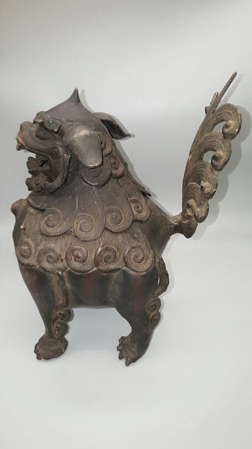 CHINESE QING 19THC BRONZE TEMPLE LION INCENSE BURNER - ADDITIONAL PHOTO 4