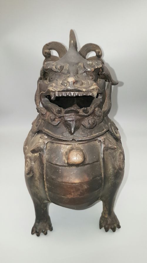 CHINESE QING 19THC BRONZE TEMPLE LION INCENSE BURNER - ADDITIONAL PHOTO 6
