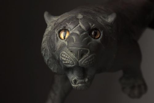 FINE JAPANESE MEIJI EARLT 20THC SMALL BRONZE TIGER TSUNEMITSU TSUKAHARA JOKO - ADDITIONAL PHOTO 6