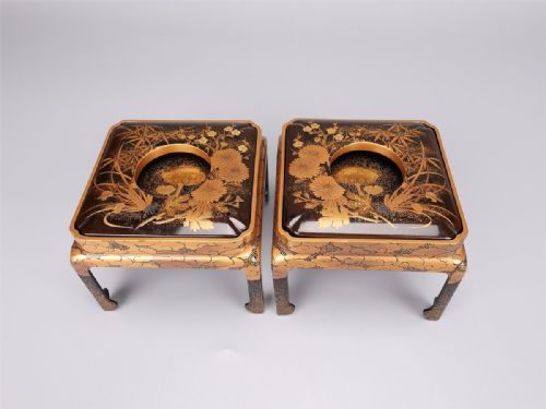 BEAUTIFUL JAPANESE EDO MID 19THC PAIR OF GOLD LACQUER SAKE CUP STANDS - ADDITIONAL PHOTO 1
