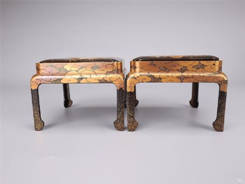 BEAUTIFUL JAPANESE EDO MID 19THC PAIR OF GOLD LACQUER SAKE CUP STANDS - ADDITIONAL PHOTO 6