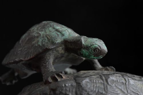 EXQUISITE JAPANESE MEIJI LATE 19THC SMALL BRONZE TWO TURTLES MARUKI COMPANY - ADDITIONAL PHOTO 4