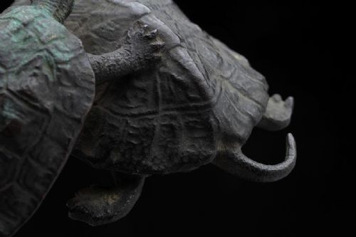 EXQUISITE JAPANESE MEIJI LATE 19THC SMALL BRONZE TWO TURTLES MARUKI COMPANY - ADDITIONAL PHOTO 6