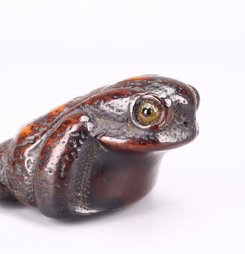 SUPERB JAPANESE EDO MID 19THC BOXWOOD TOAD NETSUKE - ADDITIONAL PHOTO 1