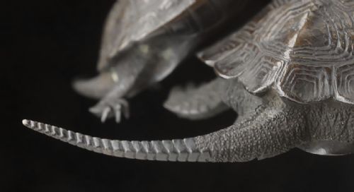 EXQUISITE JAPANESE MEIJI EARLY 20THC BRONZE OF TWO TURTLES BISHIN - ADDITIONAL PHOTO 5