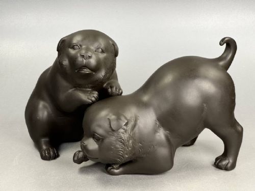 SUPERB JAPANESE MEIJITAISHO BRONZE OF TWO PUPPIES PLAYING SIGNED HOZAN YOSHIYAMA - ADDITIONAL PHOTO 6