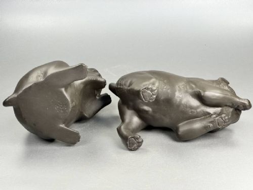 SUPERB JAPANESE MEIJITAISHO BRONZE OF TWO PUPPIES PLAYING SIGNED HOZAN YOSHIYAMA - ADDITIONAL PHOTO 12