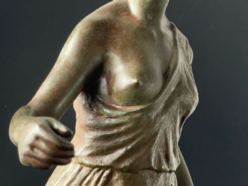 FRENCH ANTIQUE LATE 19THC CLASSIC LARGE BRONZE OF YOUNG DIANA THE HUNTRESS - ADDITIONAL PHOTO 4