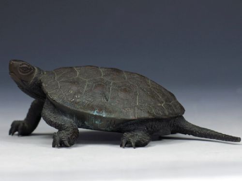 CHARMING JAPANESE MEIJI EARLY 20THC SMALL BRONZE TURTLE BISHIN - ADDITIONAL PHOTO 1