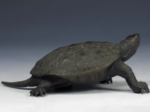 CHARMING JAPANESE MEIJI EARLY 20THC SMALL BRONZE TURTLE BISHIN - ADDITIONAL PHOTO 3