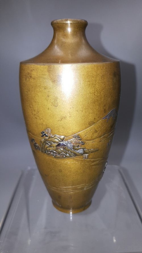fig 1. Exquisite Japanese Meiji (late 19thC) Inlaid Bronze Vase, Mt Fuji, Inoue of Kyoto