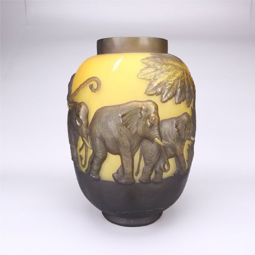 STRIKING FRENCH ANTIQUE EARLY 20THC CAMEO VASE ELEPHANT PROCESSION' AFTER EMILE GALLE - ADDITIONAL PHOTO 2