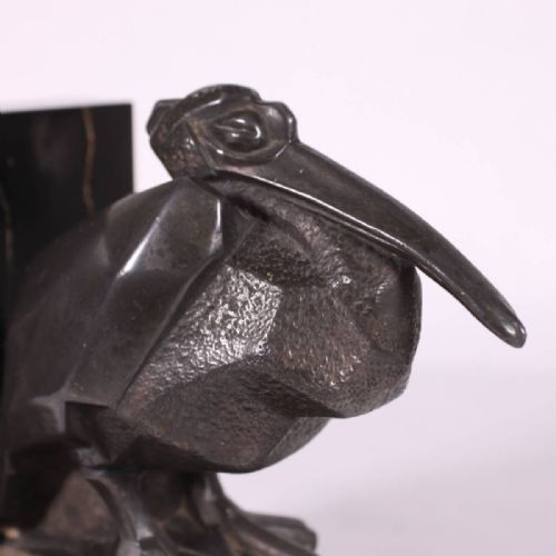 RARE FRENCH ART DECO CA 1925 PAIR OF BRONZEMARBLE PELICAN BOOKENDS MAX LE VERRIER - ADDITIONAL PHOTO 4