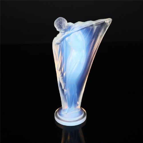 EXQUISITE FRENCH ART DECO CA 1932 ETLING NUE AU BRAS TENDU OPALESCENT GLASS FIGURINE LUCILLE SEVIN