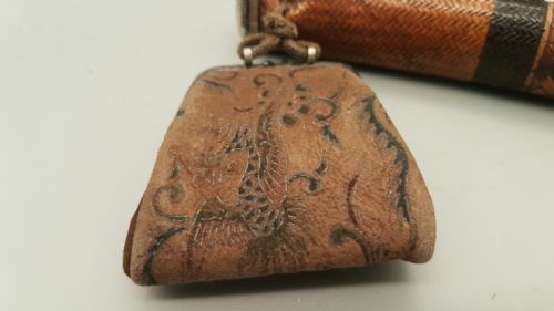 DELIGHTFUL JAPANESE MEIJI 19THC WOVEN BAMBOO PIPECASE AND SMALL BROCADE PURSE - ADDITIONAL PHOTO 5