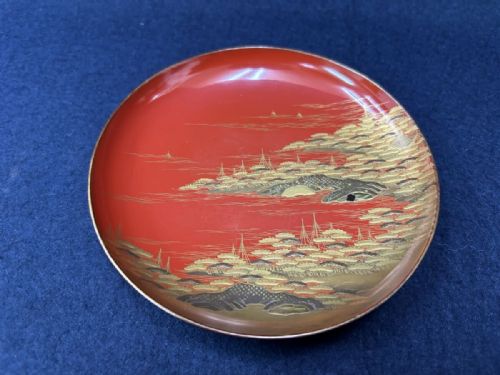 STUNNING JAPANESE ANTIQUE EARLY 20THC SET OF 3 LACQUER SAKE CUPS MT FUJI SEASCAPES - ADDITIONAL PHOTO 2