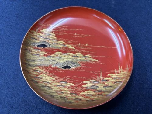 STUNNING JAPANESE ANTIQUE EARLY 20THC SET OF 3 LACQUER SAKE CUPS MT FUJI SEASCAPES - ADDITIONAL PHOTO 3